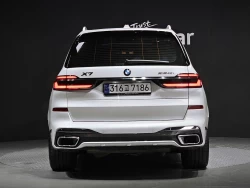 BMW X7 G07 2023 xDrive 40i M Sport 6 Seater 2