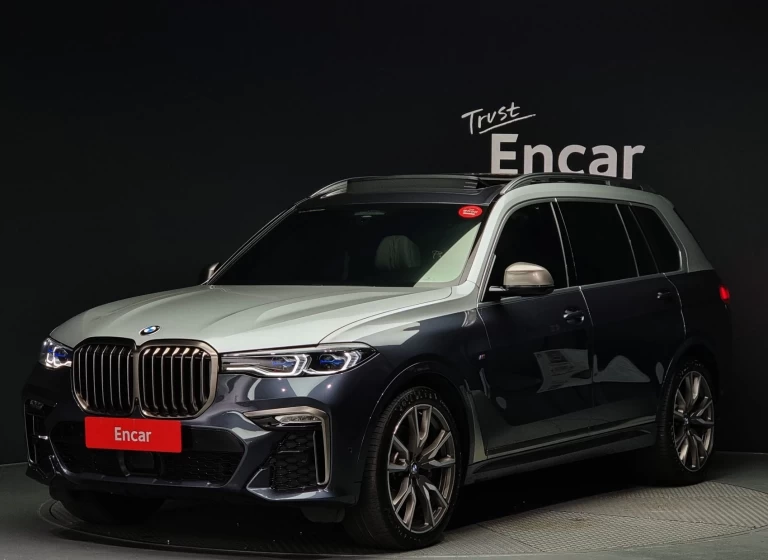 BMW X7 G07 2021 M50i 6 Seater